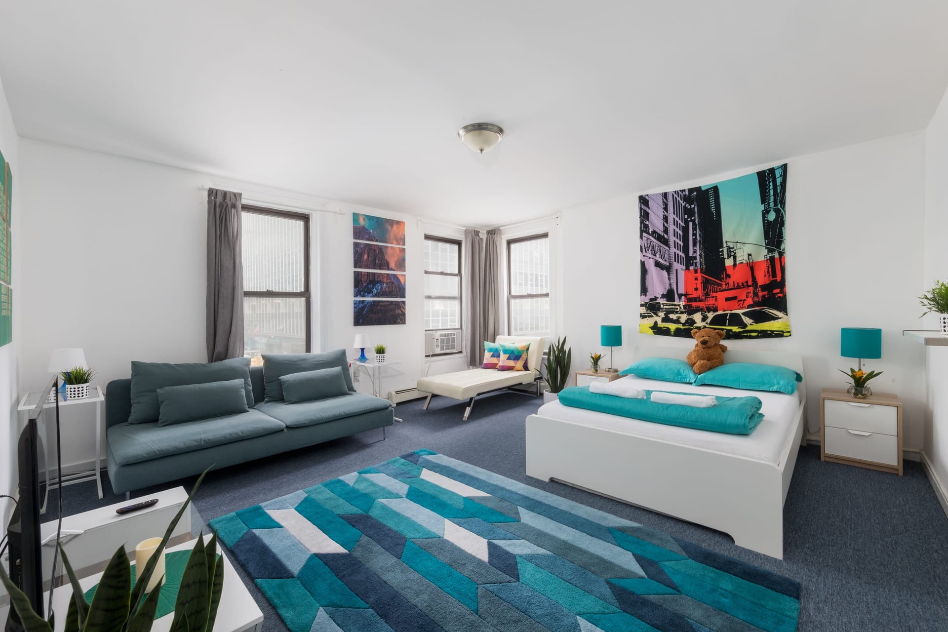 midtown-shared interior — view 1.