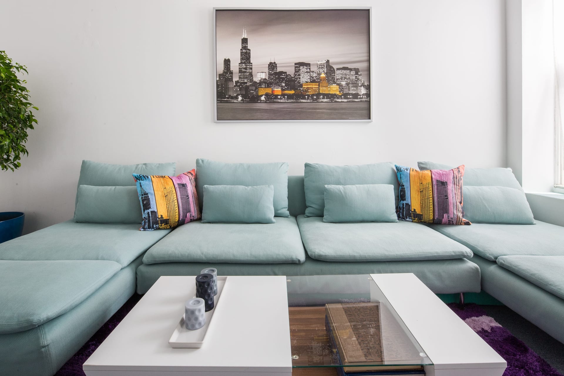 Wall Street interior — view 3.